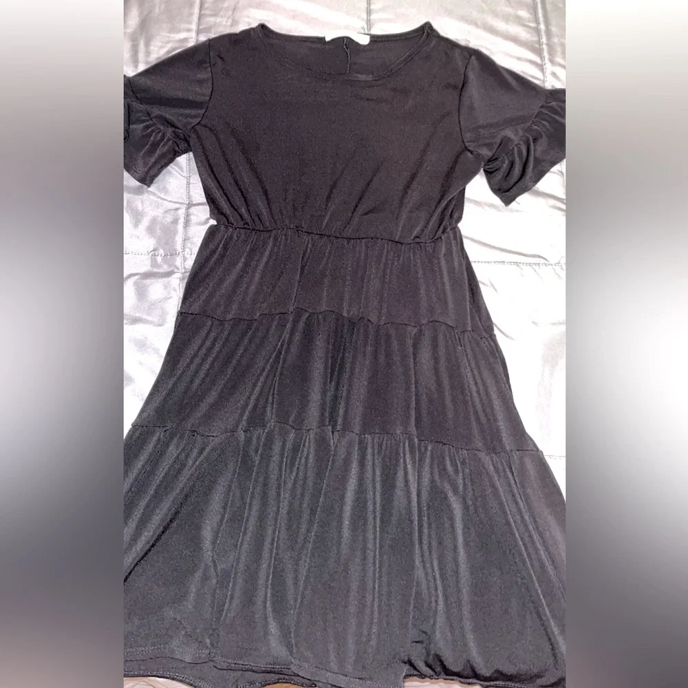 Dress - Picture 1 of 2